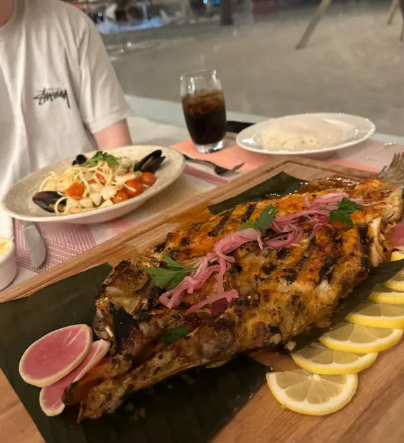 🍽️ Banff Dining Guide: Must-Try Restaurants in Town!