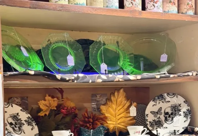 🎨 Gallery Espresso  | A Bohemian Coffeehouse