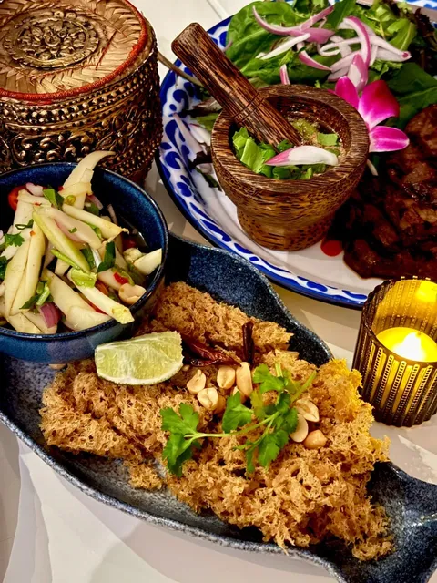 New York Dumbo 4.9🌟 Hidden Gem Thai Restaurant (2)🌟