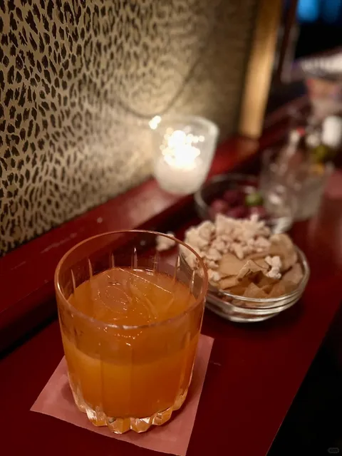 New York Bar | The Nines 🍸