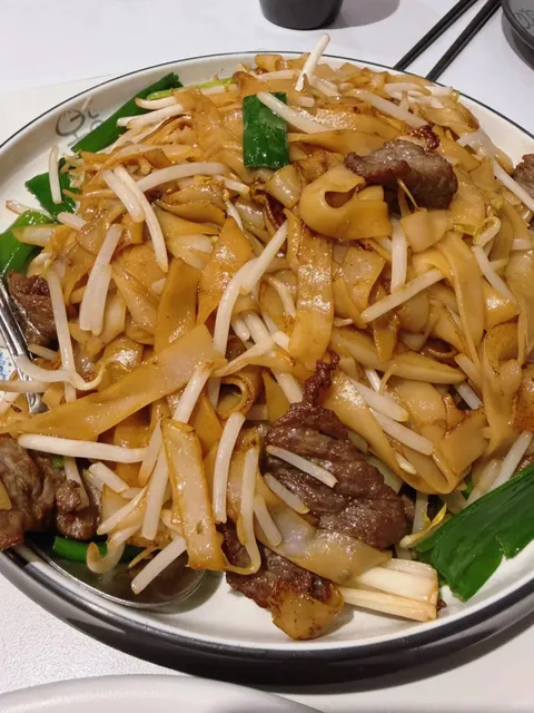 Rowland Heights Gem: Can’t Stop Ordering at This Cantonese Spot! 🍜