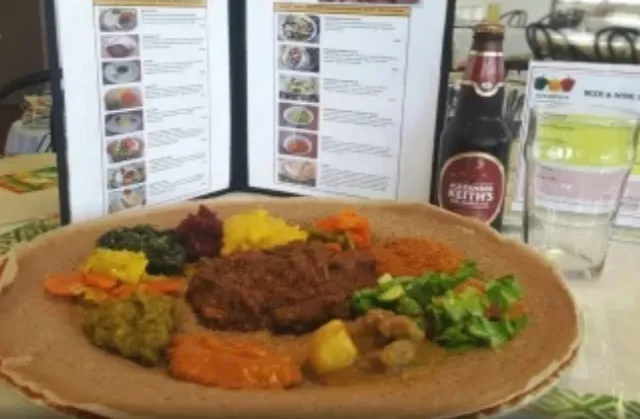 🇨🇦 Yellowknife Food Culture: A Survival Guide for Aurora Chasers 