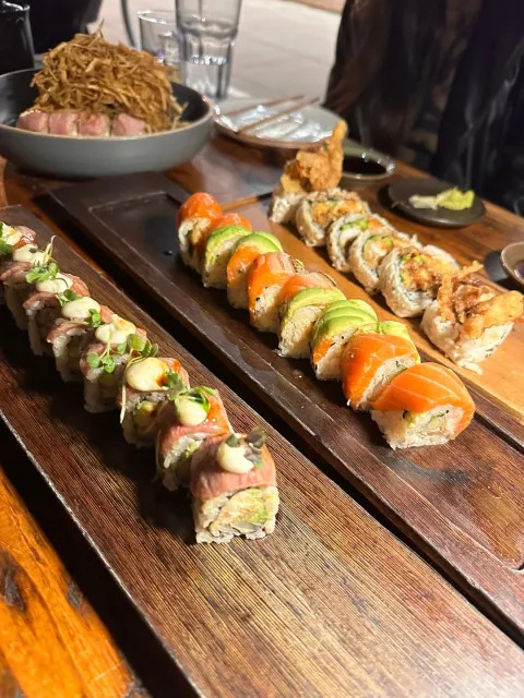 🍣 A Must-Try for the Kobe Roll! 🎌