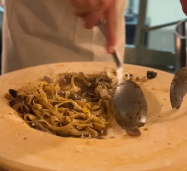 Valentino Italian Cheese Dish Pasta 🍝