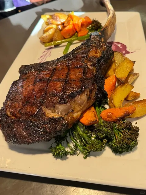 What to Eat in Victoria: Nautical Nellies' Legendary Tomahawk Steak 🥩
