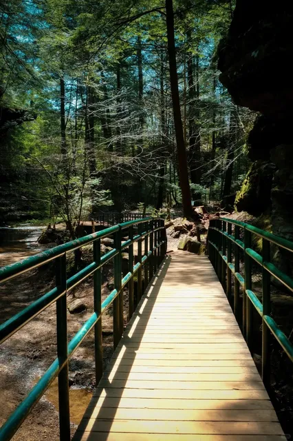 🏞️ Columbus Hiking | Hocking Hills – A Nature Lover’s Dream! 🌿