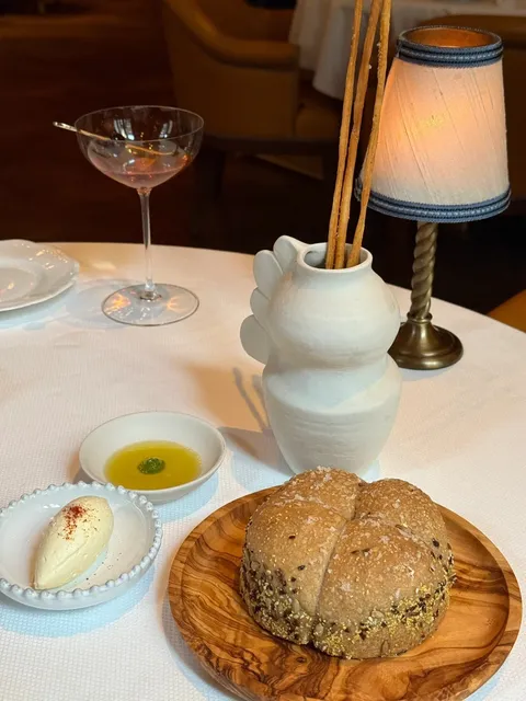 New York | The Beautiful Café Carmellini 🌟