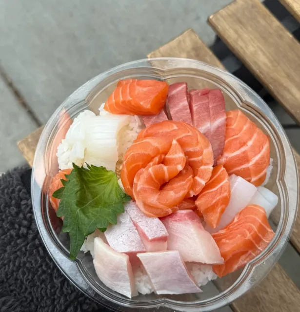 Boston | Who can resist a seafood rice with your own ingredients?