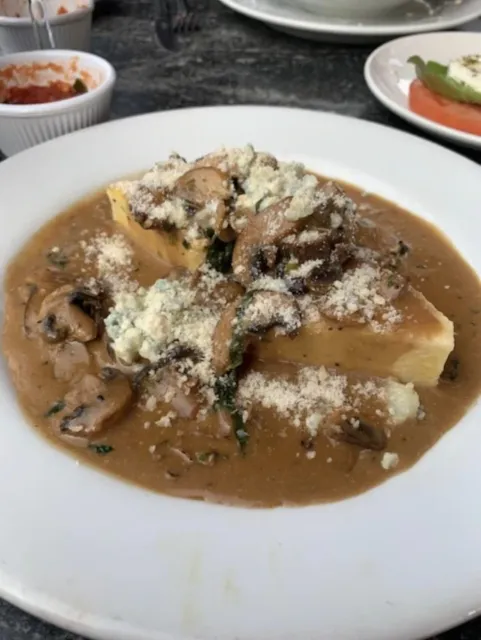 🍝 You Can’t Go Wrong Here! 🍷