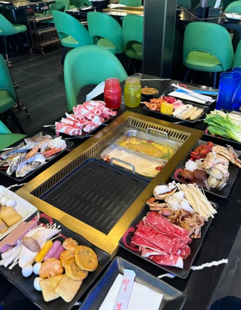 Oregon Hot Pot & BBQ Buffet: Two Delights in One! 😋