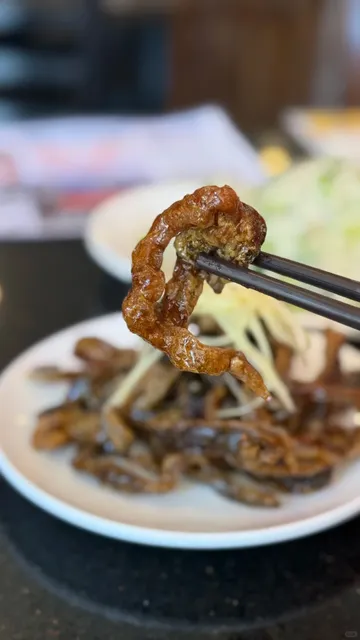 Long Xing Ji | Giant Crab Roe Soup Dumplings in LA! 🦀