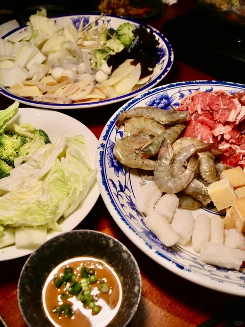 Let's enjoy hot pot together! Winter is all about sizzling hot pot 🍲