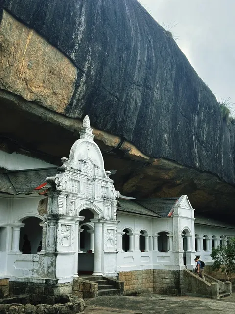 Exploring Buddhist Art in Sri Lanka