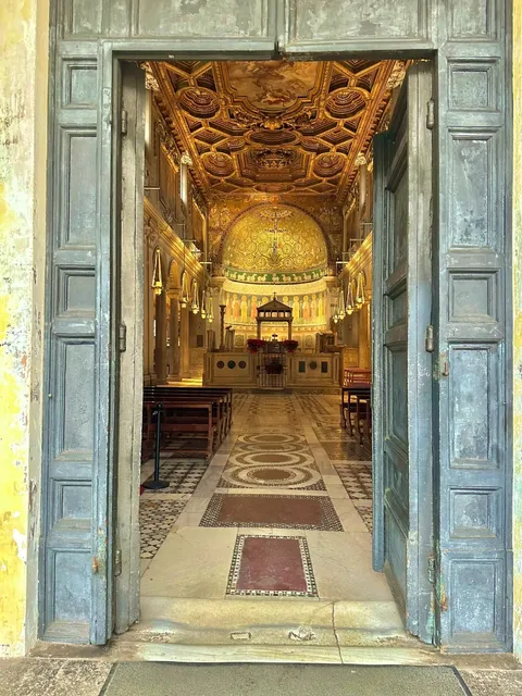 ⛪ St Clement Danes Church: A London Landmark with Nautical Charm ⚓