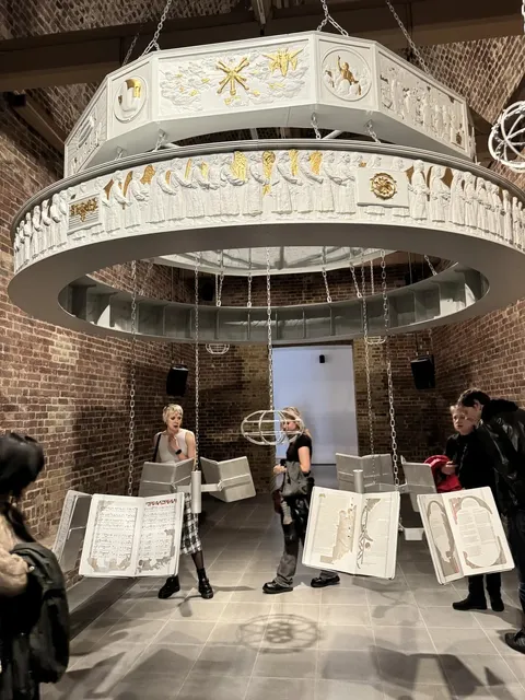 Unemployed Wanderer Goes to an Exhibition | AI Chapel ⛪️ Appears