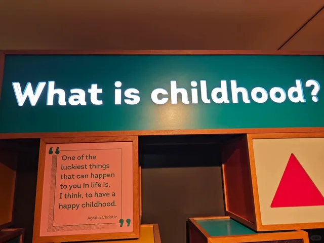 Edinburgh's Museum of Childhood Experience 🎪