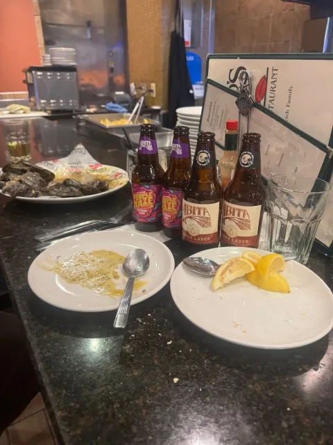 Dynamic Duo at the Oyster Bar! 🦪🔥