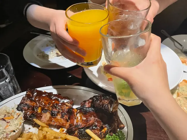  Buenos Aires American-Style Eats | Kansas - Meat & Pasta Heaven​​