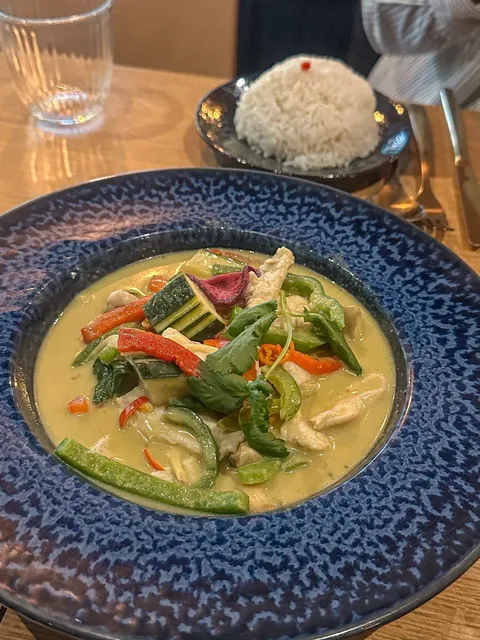  This Parisian Thai Restaurant Stole My Heart! 🌶️✨
