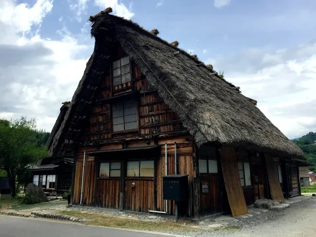 Shirakawa-go Gasshō-zukuri Village in Japan 🌟