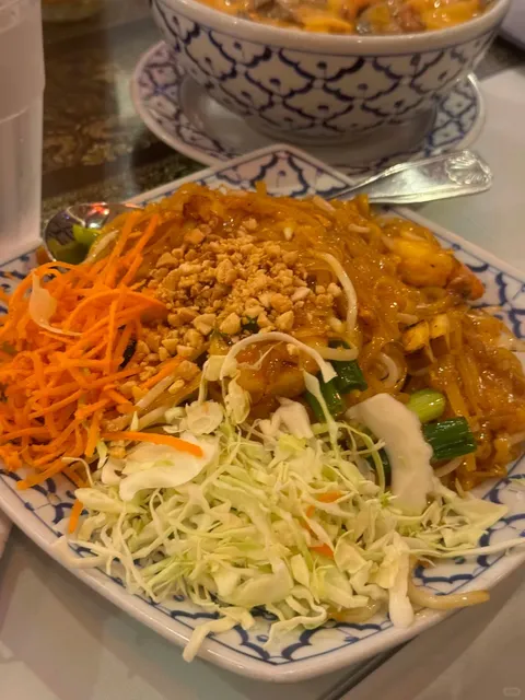 LA｜Pasadena President Thai 🇹🇭 Transported to Thailand in a Bite!