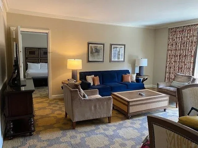 River Views From Every Angle! A Hidden Gem Hotel in San Antonio! 🌟