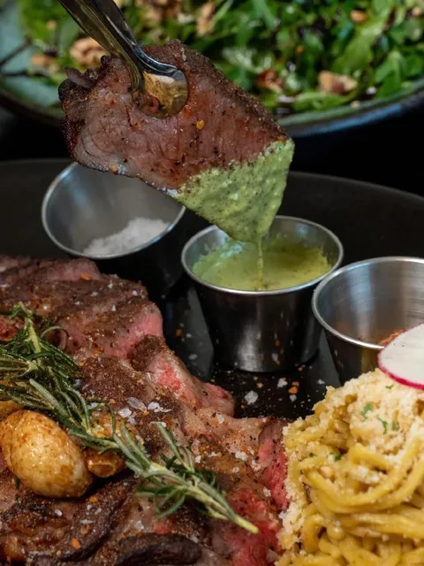 🇺🇸 Hidden Gem Modern Vietnamese Restaurant Near Irvine! 😍