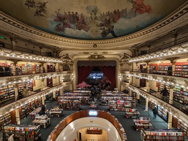 Buenos Aires in a Day: From Grand Bookshops to Revolutionary Squares​​