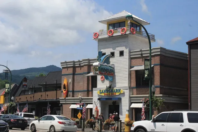 Great Smoky Mountains 3D2N Itinerary - Day 1