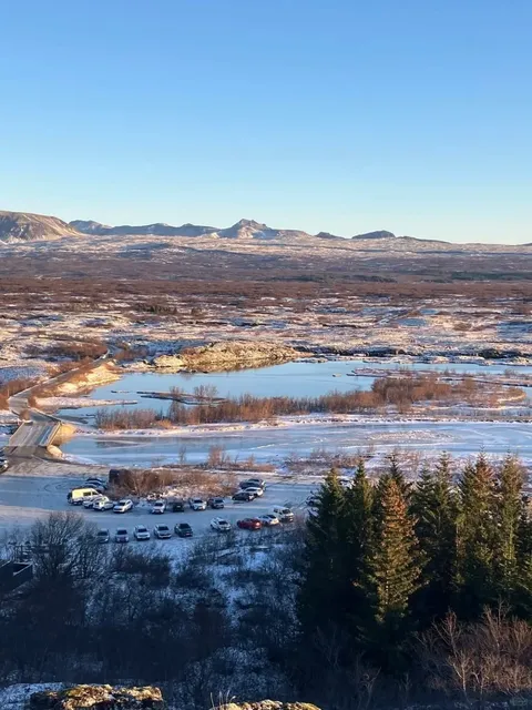 Iceland  travel  guide