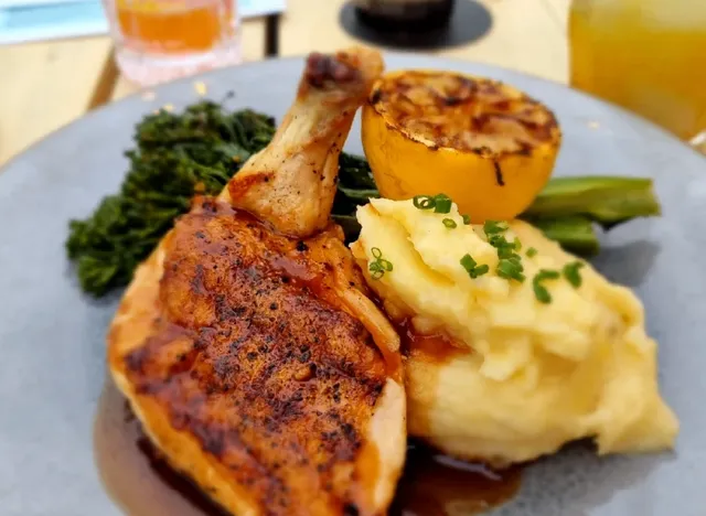 ✨ Girls' Night Out at King Taps Lakeside Kelowna ✨