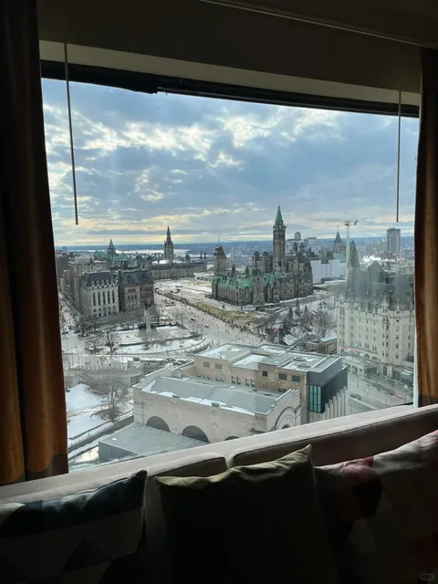 🇨🇦 Toronto · Hit or Miss Attractions Around the City