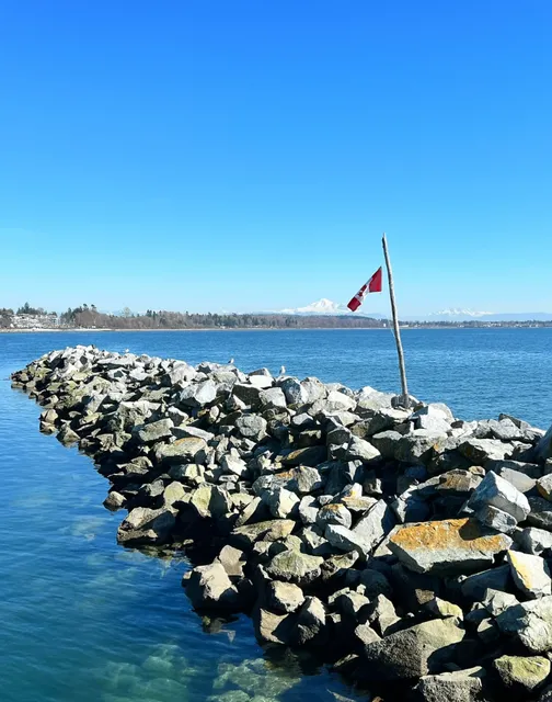 Vancouver Day Trip Guide | Must-Try Eats in White Rock!