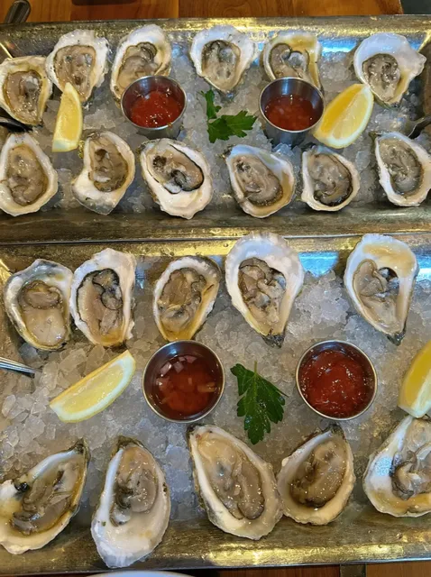 Boston's Best Oyster Experience 🤤 - Fin Point Oyster