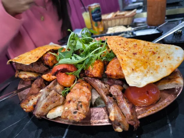 🍽️ Delicious Food & A Wonderful Gathering! 🍽️