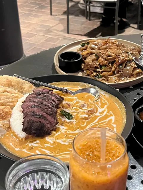 🇺🇸 Who Takes the Crown for Irvine's #1 Thai Food? 👑