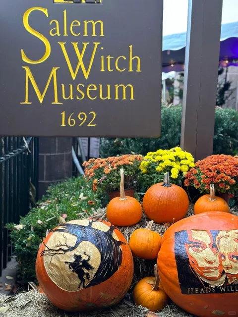 Maybe Skip Salem… Unless You’re Just Going for Photos 🧙‍♀️