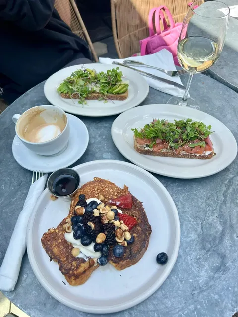 The  brunch most  like Bar  in LA--Zinqué