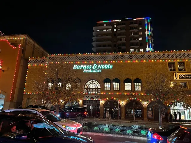 Thanksgiving Chill Diary ❄️ | Days 1-2 in Kansas City