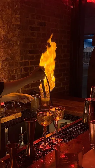 New York Bar Contra 🍸