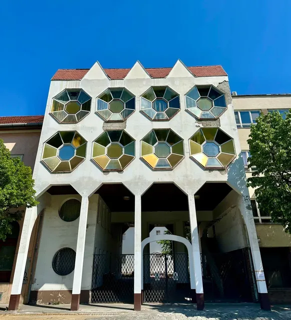 🇭🇺 Kecskemét, Hungary | A Sunny Little Gem!