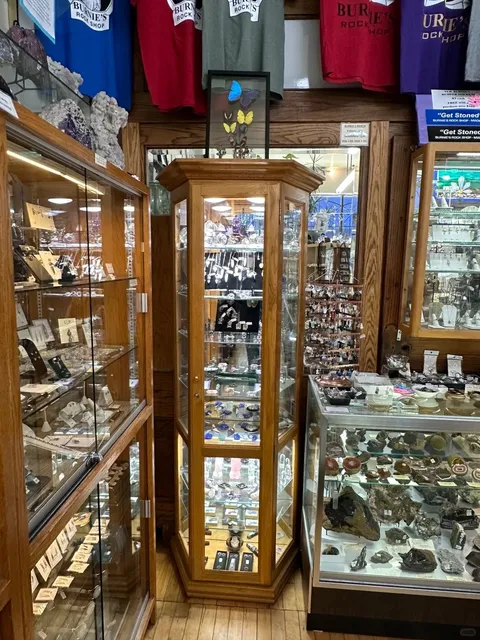  Madison Gem Hunt | Affordable Crystal Shop in Madison You’ll Love!