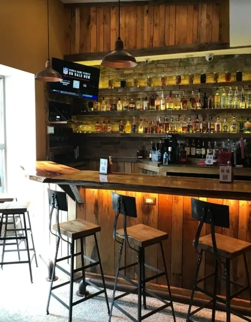 A Cozy and Comfortable Local Eatery