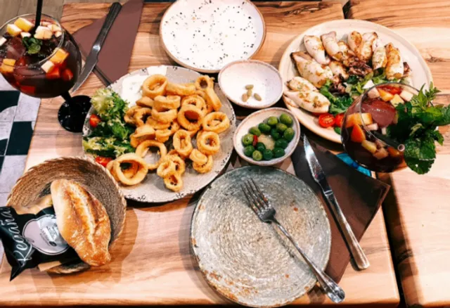 🐾 REVIV: Málaga’s Dog-Friendly Vegan Brunch Spot