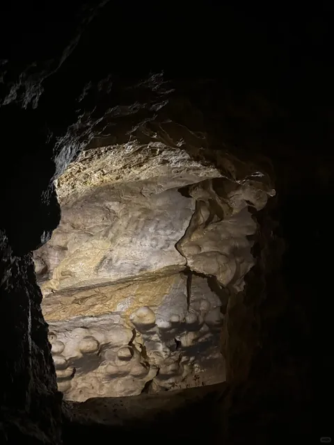 🇭🇺 Unique Cave Adventure in Budapest! 🕳️