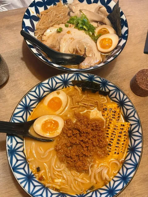 Athens Food Exploration 🍜 Japanese Tonkotsu Ramen | Including Menu
