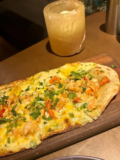 Trying Chicago’s New American Restaurant – Pinstripes 🍽️✨