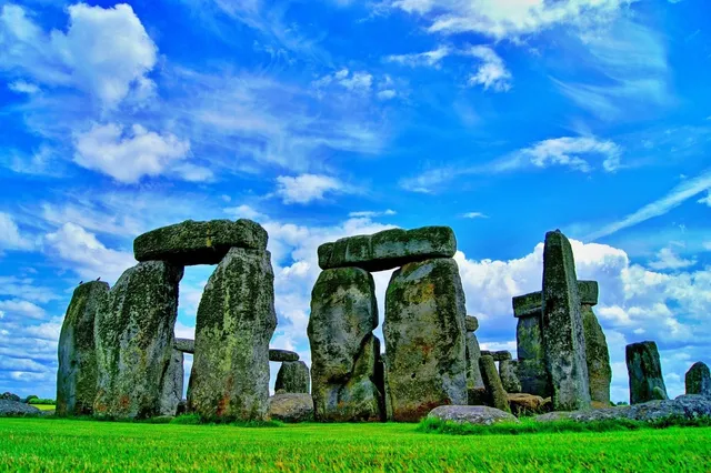 UK Travel Attraction: Stonehenge in Wiltshire, England
