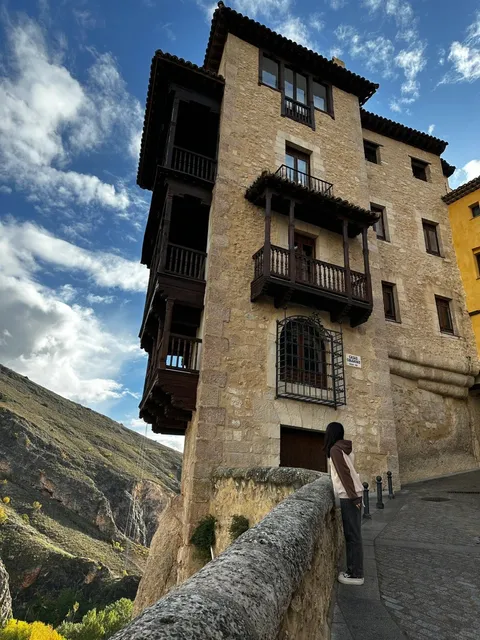 Travel Plog | Singing "Queencard" in Cuenca 🫵