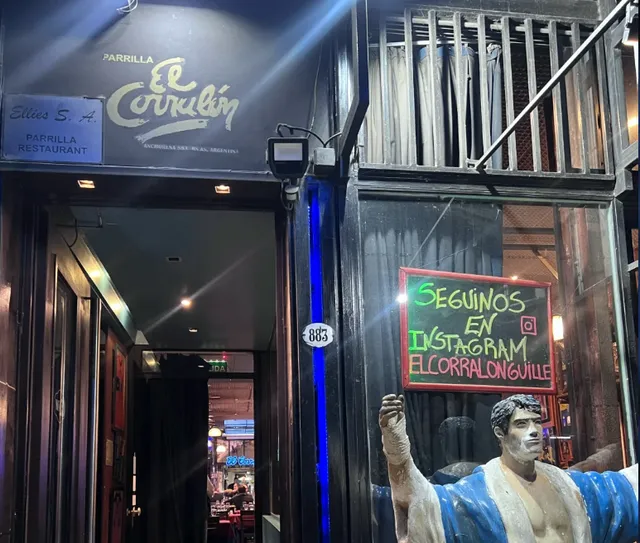 Argentine Football-Themed "Bodegón" - A Local Gem!​​